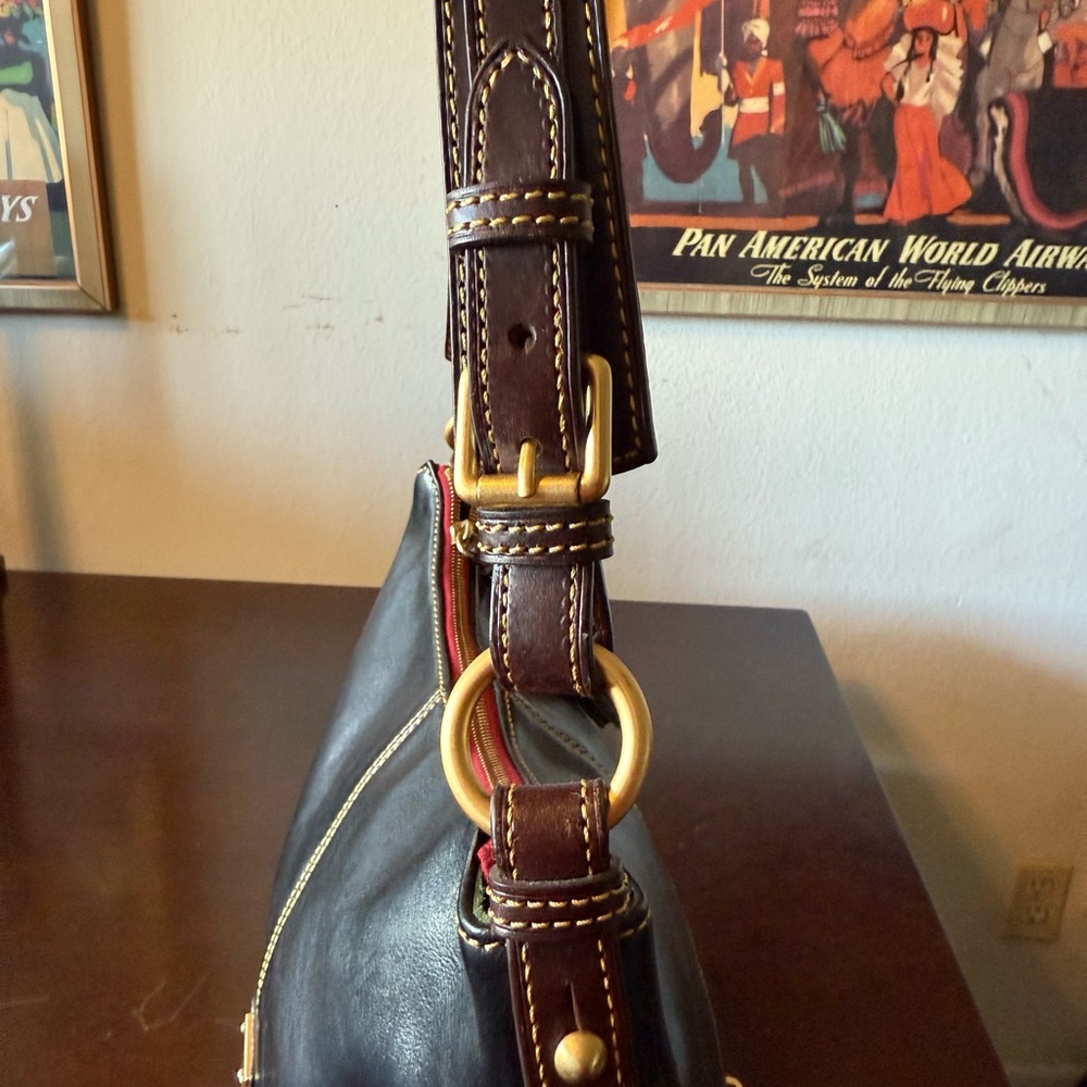 Dooney & Bourke Classic Black Shoulder Bag - Picture 10 of 15